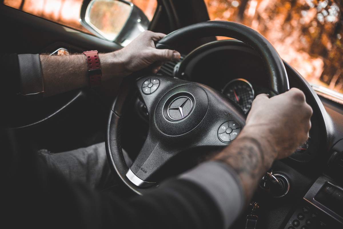 Montaż alarmów i zabezpieczeń antykradzieżowych